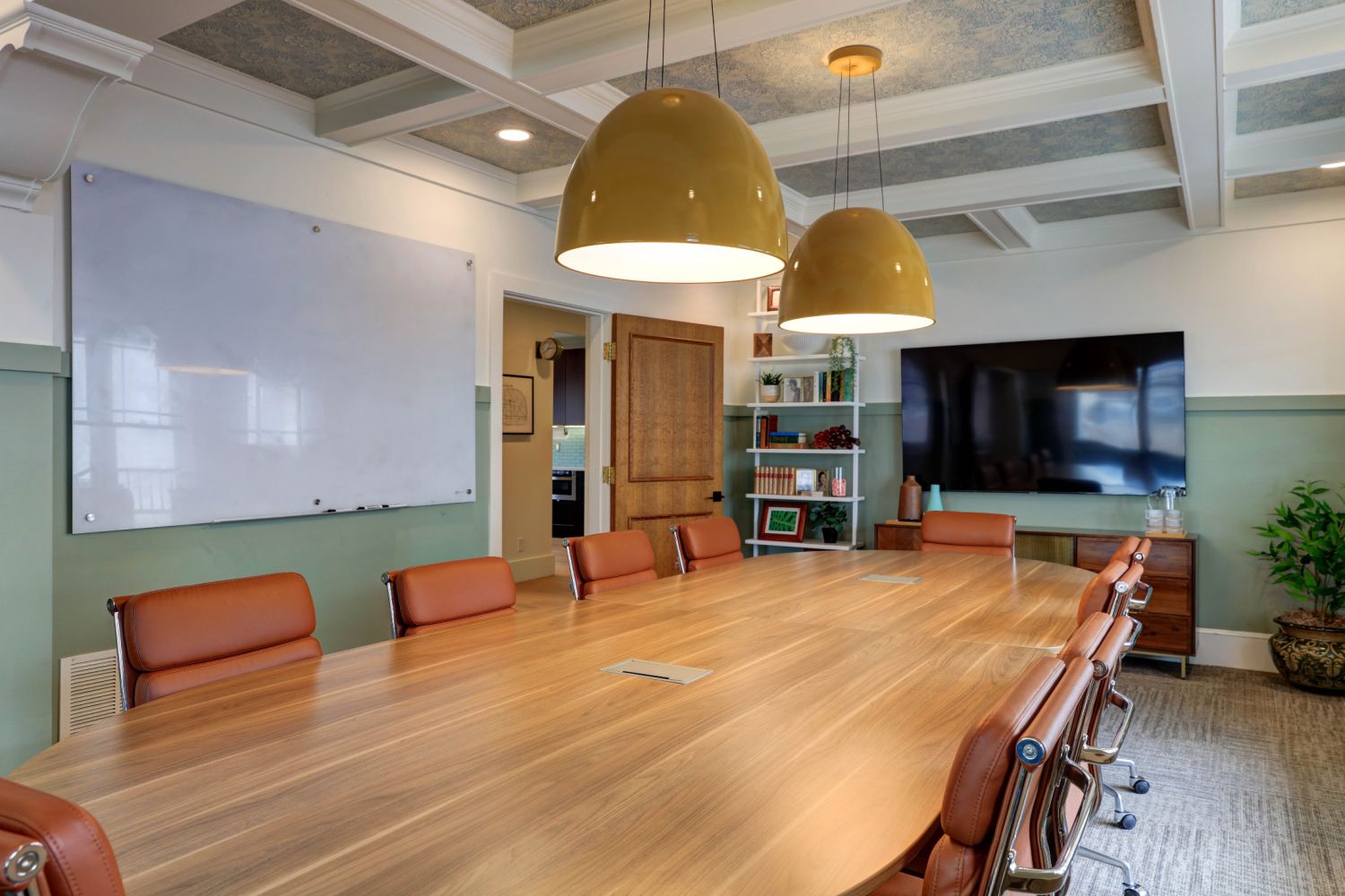 Historic Coworking Mansion in a Walkable Neighborhood