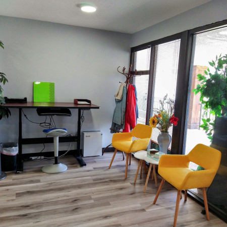 Stable Executive Suites with Consistent Income