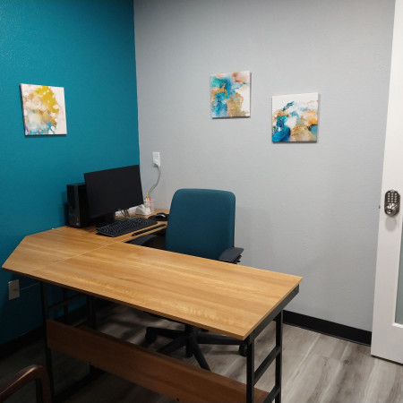 Stable Executive Suites with Consistent Income