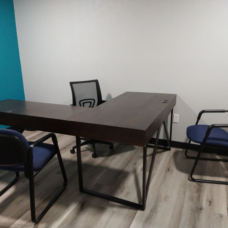 Stable Executive Suites with Consistent Income