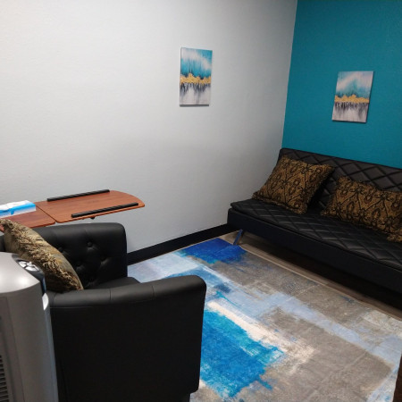 Stable Executive Suites with Consistent Income